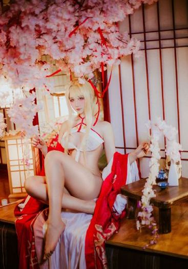 毛片免费看女人十八水多多_720BD在线观看