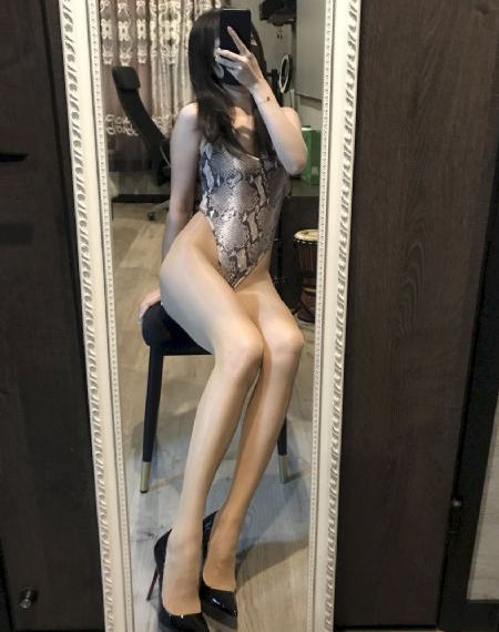 啦啦啦高清视频在线观看免费_720迅雷电影在线